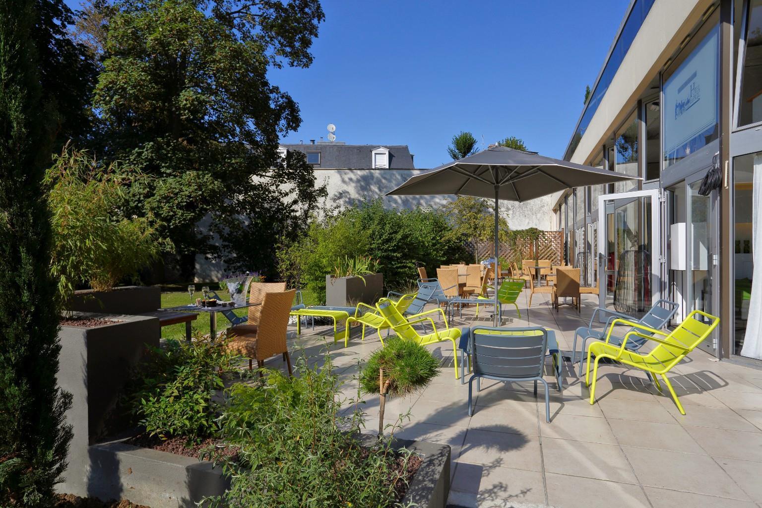 Western Du Parc Hotel 4*