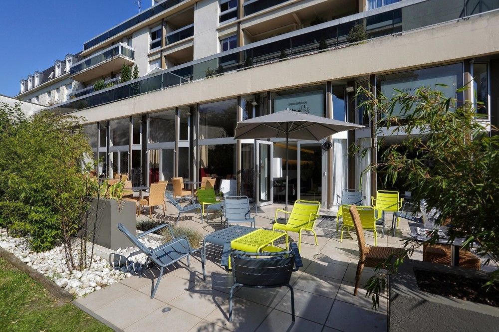 Western Du Parc 4*